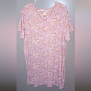 Woman Night Gown. Pink With Butterflies. Secret Treasures Brand. Size 2X/3X